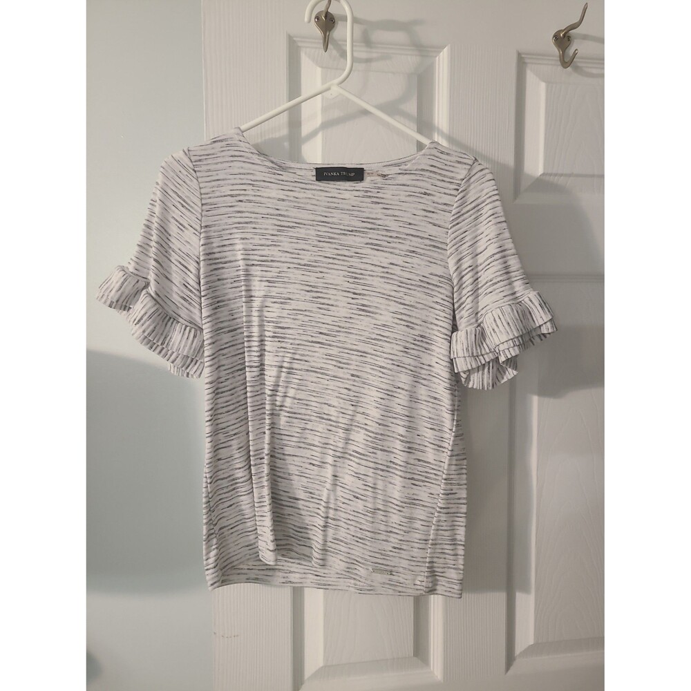 Ivanka Trump white and gray slub-knit top short sleeves with delicate Sz XS